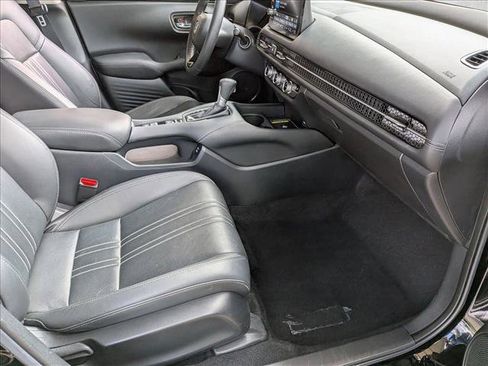 Certified 2024 Honda HR-V EX-L image 19