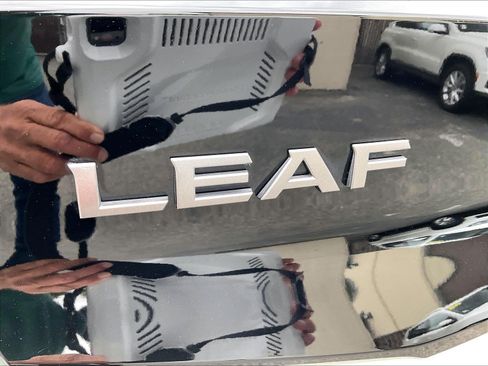 Used 2023 Nissan Leaf SV Plus FWD image 31