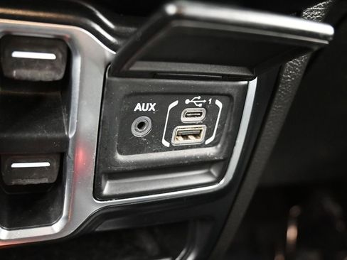 Used 2020 Jeep Wrangler Unlimited Sport S image 24