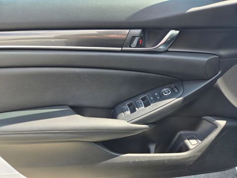 Used 2020 Honda Accord Sport image 14