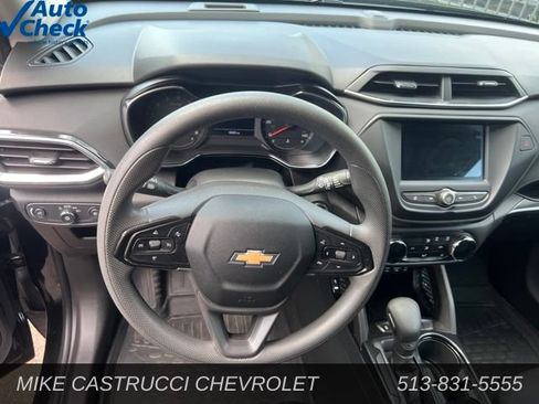 Used 2023 Chevrolet TrailBlazer LT FWD image 7