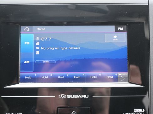 Used 2019 Subaru Crosstrek 2.0i image 19