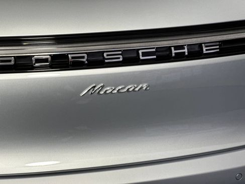 Certified 2025 Porsche Macan AWD/4WD image 34