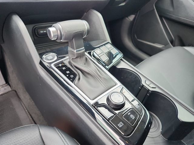 Certified 2025 Kia Sportage EX FWD image 24