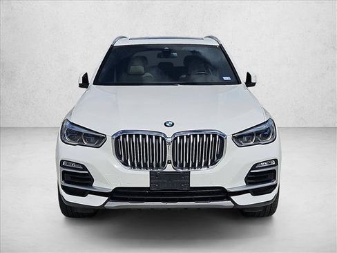 Used 2019 BMW X5 xDrive40i w/ Premium Package image 2