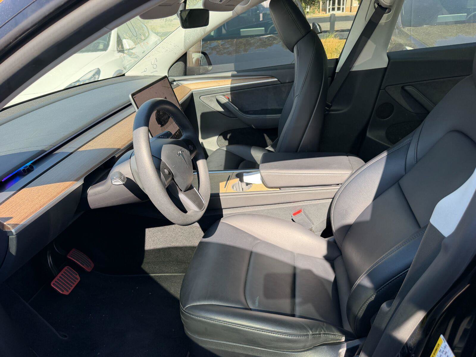 Used 2023 Tesla Model Y Performance AWD/4WD image 5