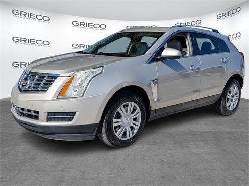 Used 2016 Cadillac SRX Luxury image 3