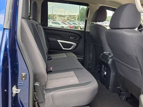 Used 2024 Nissan Titan SV w/ SV Convenience Package RWD image 17