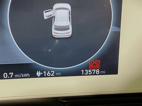 Used 2023 Hyundai Ioniq 5 SE image 12