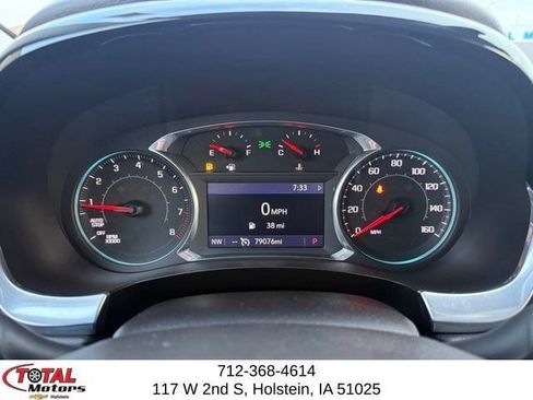 Used 2021 Chevrolet Traverse LT FWD image 22