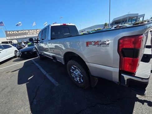 Used 2024 Ford F350 Lariat w/ Lariat Ultimate Package AWD/4WD image 3