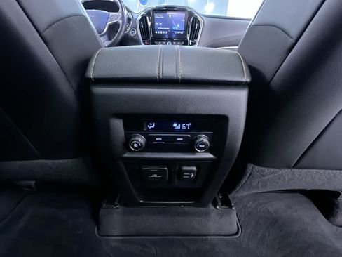 Used 2020 Chevrolet Traverse RS AWD/4WD image 40