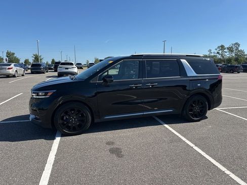 Used 2024 Kia Carnival SX Prestige FWD image 12