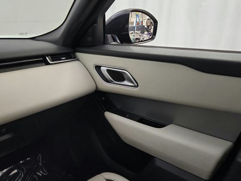 Used 2021 Land Rover Range Rover Velar R-Dynamic S AWD/4WD image 22