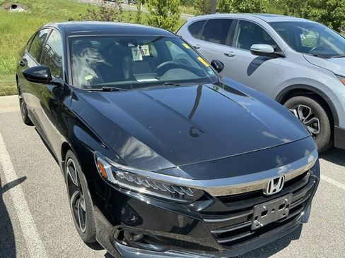 Used 2021 Honda Accord Sport image 2
