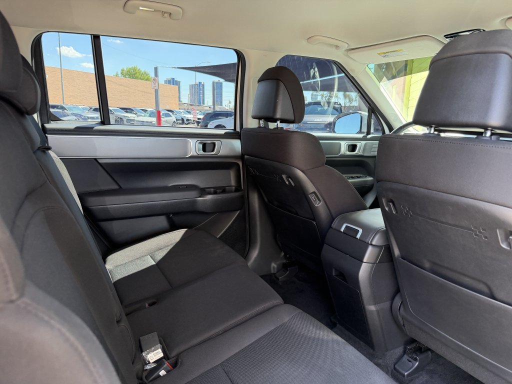 Used 2024 Hyundai Santa Fe SE FWD image 37
