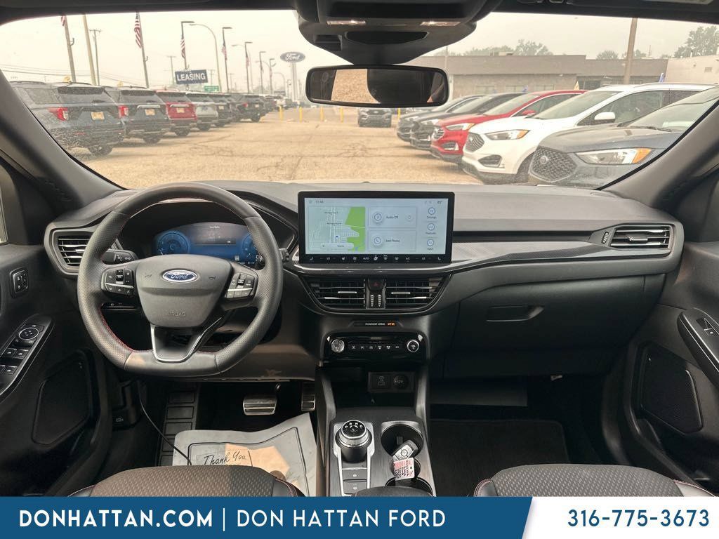 Used 2023 Ford Escape ST-Line Elite AWD/4WD image 3