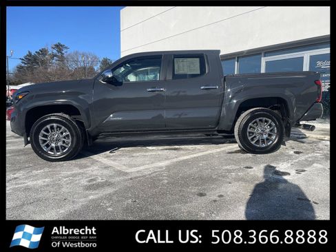 Used 2024 Toyota Tacoma Limited image 2