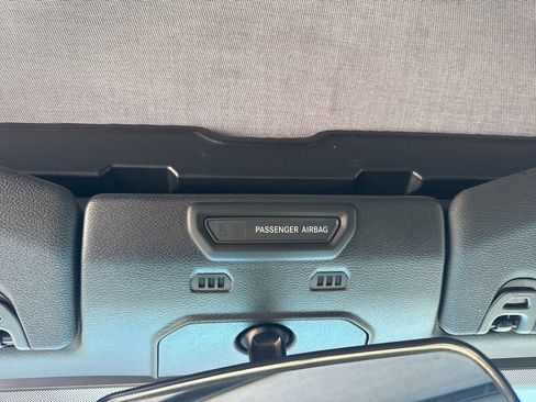 Used 2021 Jeep Gladiator Willys image 34