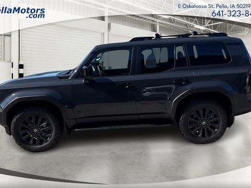 Used 2024 Toyota Land Cruiser image 6