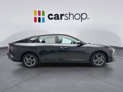 Used 2025 Kia K4 LXS image 6
