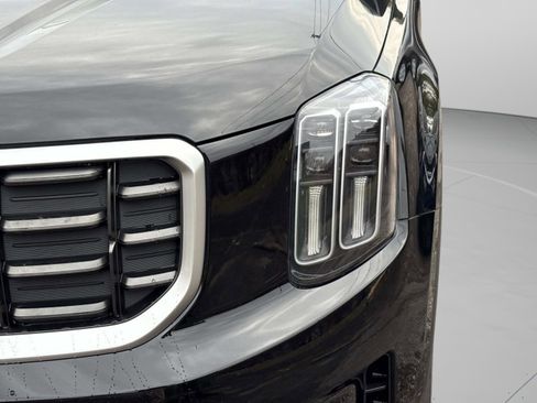 New 2025 Kia Telluride S image 10