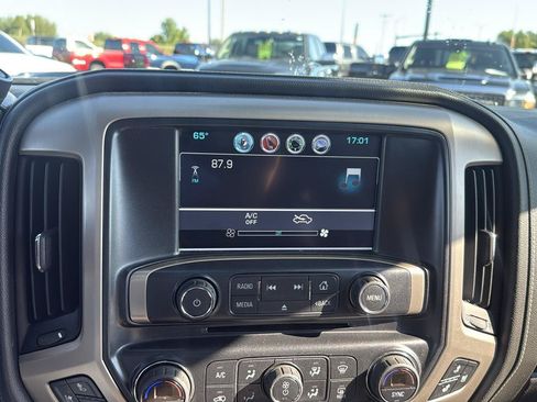 Used 2017 GMC Sierra 2500 Denali AWD/4WD image 14