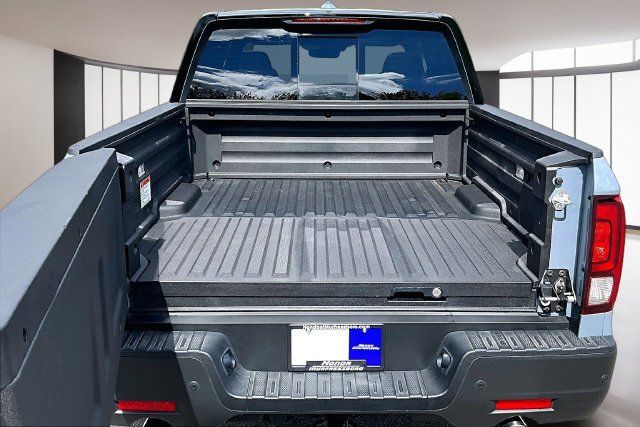 Used 2026 Honda Ridgeline Black Edition image 7