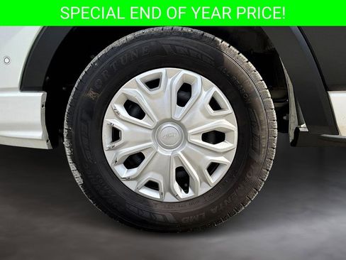 Used 2022 Ford Transit 350 XLT image 32