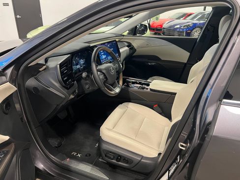 Used 2026 Lexus RX 450h AWD w/ Convenience Package image 10
