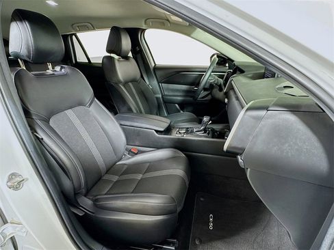 Certified 2025 MAZDA CX-50 AWD 2.5 S w/ Preferred Package image 26