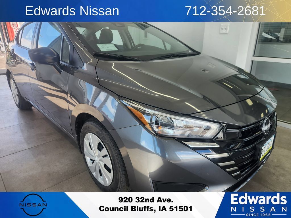 New 2025 Nissan Versa S w/ Trunk Package FWD image 1