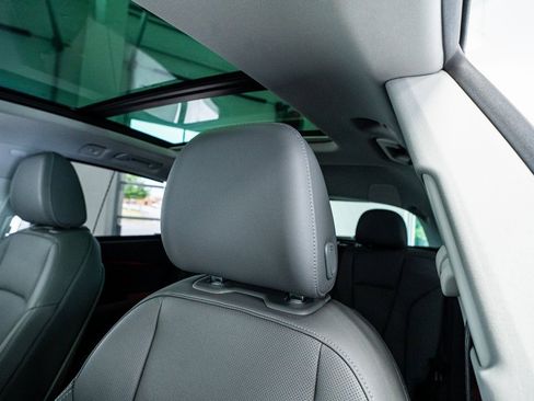 Used 2024 Audi Q8 Premium Plus w/ Premium Plus Package image 37