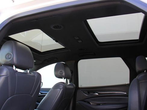 Used 2024 Buick Enclave Essence FWD image 27