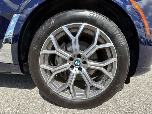 Used 2023 BMW X7 xDrive40i w/ Premium Package AWD/4WD image 19