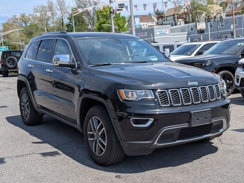 Certified 2020 Jeep Grand Cherokee Limited AWD/4WD image 4