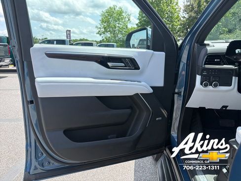 New 2025 Chevrolet Tahoe Premier AWD/4WD image 18