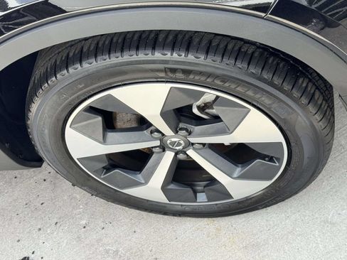 Used 2026 Volvo XC40 B5 Plus w/ Protection Package Premier AWD/4WD image 7