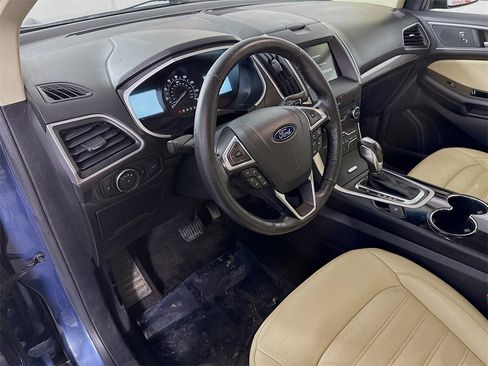 Used 2018 Ford Edge SEL w/ Equipment Group 201A image 17