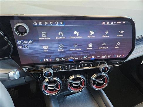 New 2025 Chevrolet Blazer EV RS image 12