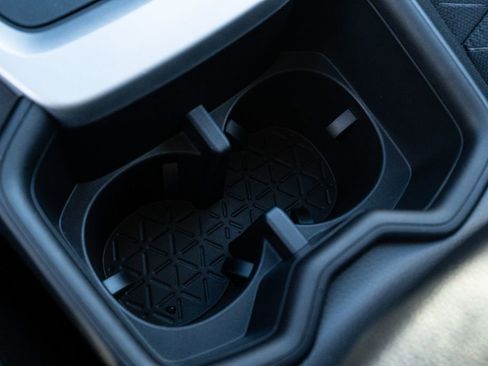 New 2025 Toyota RAV4 XLE w/ Convenience Package image 27