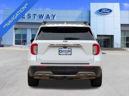 Used 2020 Ford Explorer XLT w/ Equipment Group 202A image 5