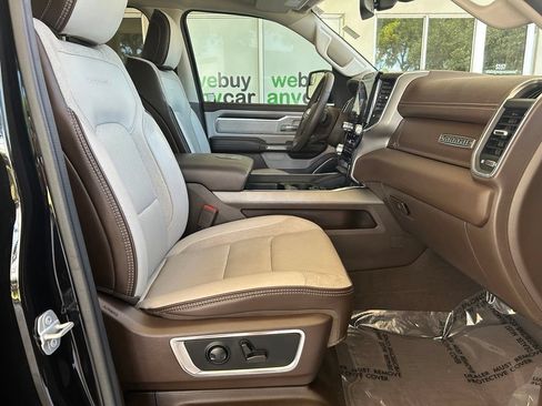 Used 2025 RAM 1500 Laramie AWD/4WD image 25