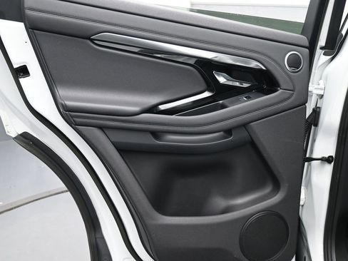 Used 2023 Land Rover Range Rover Evoque SE image 20