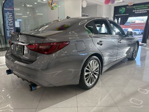 Used 2018 INFINITI Q50 Luxe w/ Essential Package (3.0T Luxe) image 11