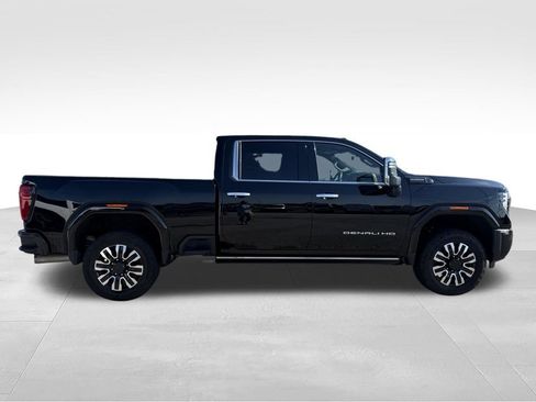 Used 2025 GMC Sierra 2500 Denali Ultimate AWD/4WD image 28