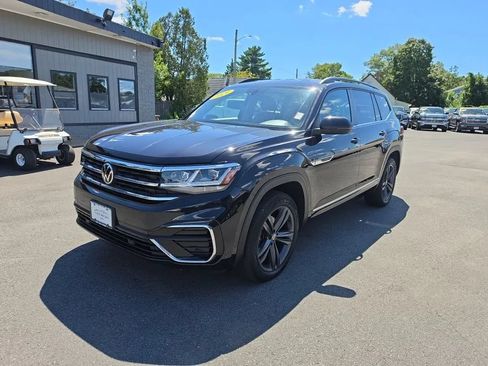 Used 2021 Volkswagen Atlas SE w/ Towing Package AWD/4WD image 3