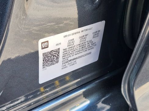 Used 2025 Cadillac CT5 V w/ Technology Package RWD image 31