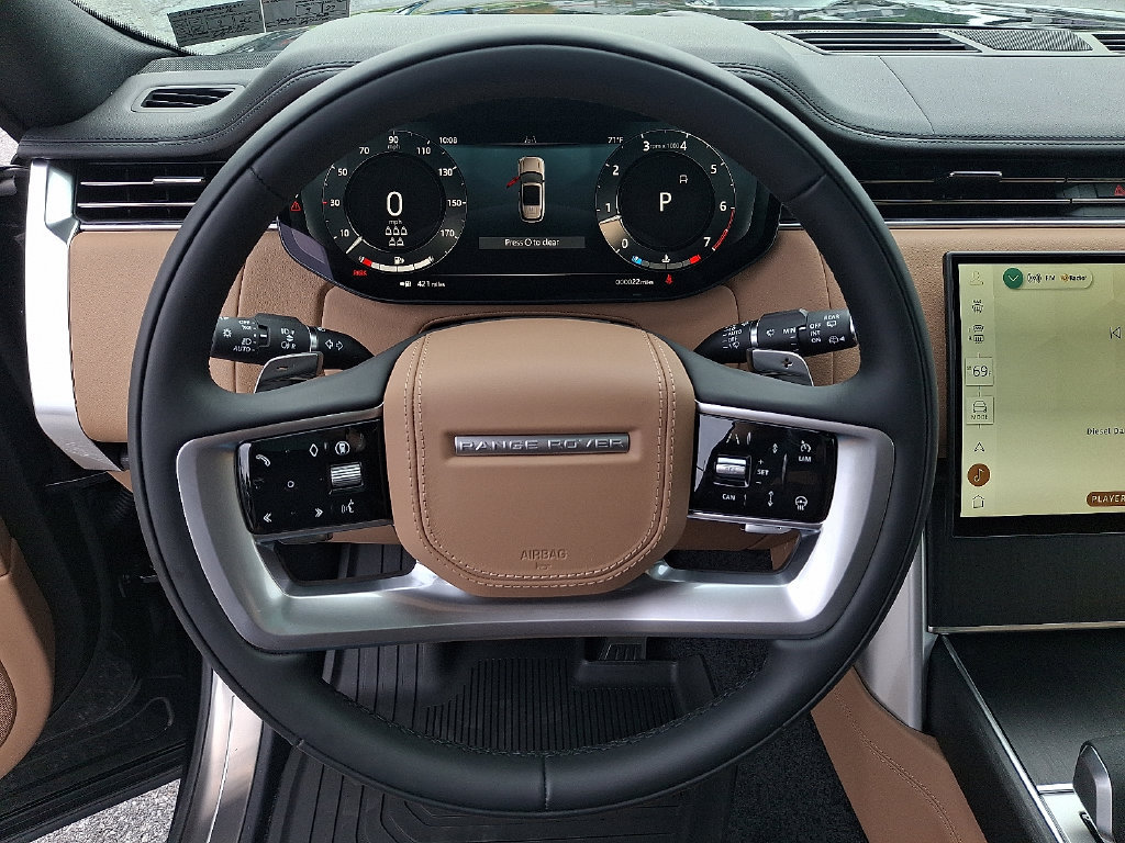 New 2026 Land Rover Range Rover Long Wheelbase SE AWD/4WD image 11