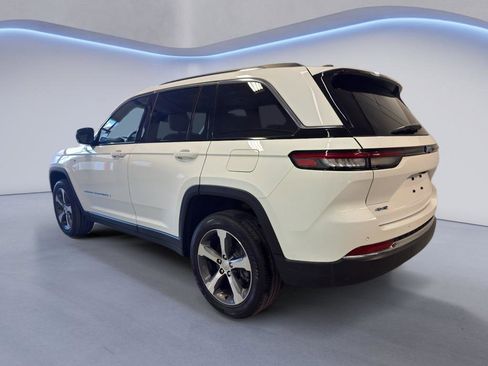 Used 2022 Jeep Grand Cherokee Limited 4xe AWD/4WD image 4